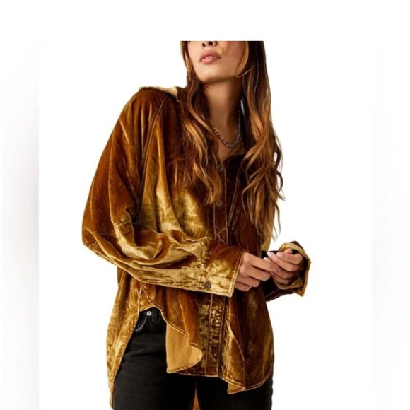 Gold Crushed Velvet Button Down - Picture 6 of 9